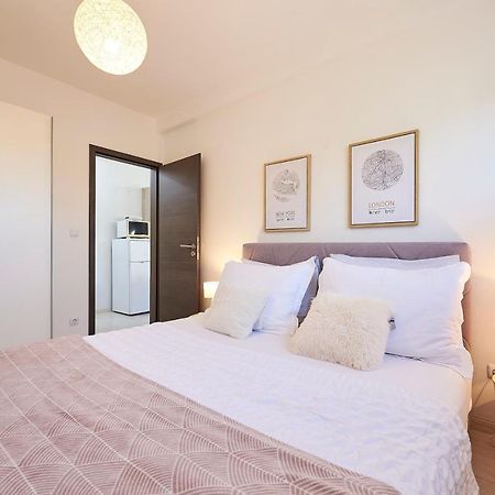 טרוגיר Apartmani Sara I Klara מראה חיצוני תמונה