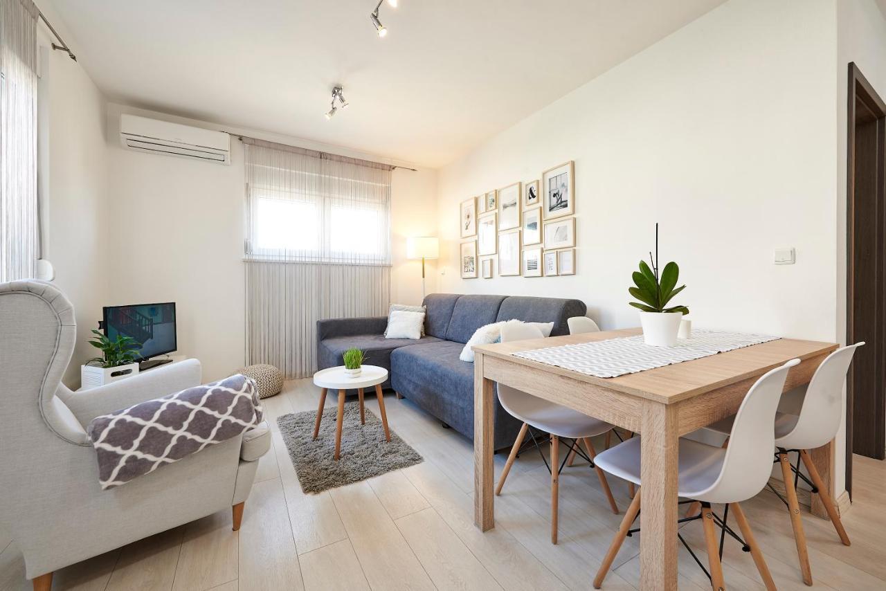 טרוגיר Apartmani Sara I Klara מראה חיצוני תמונה