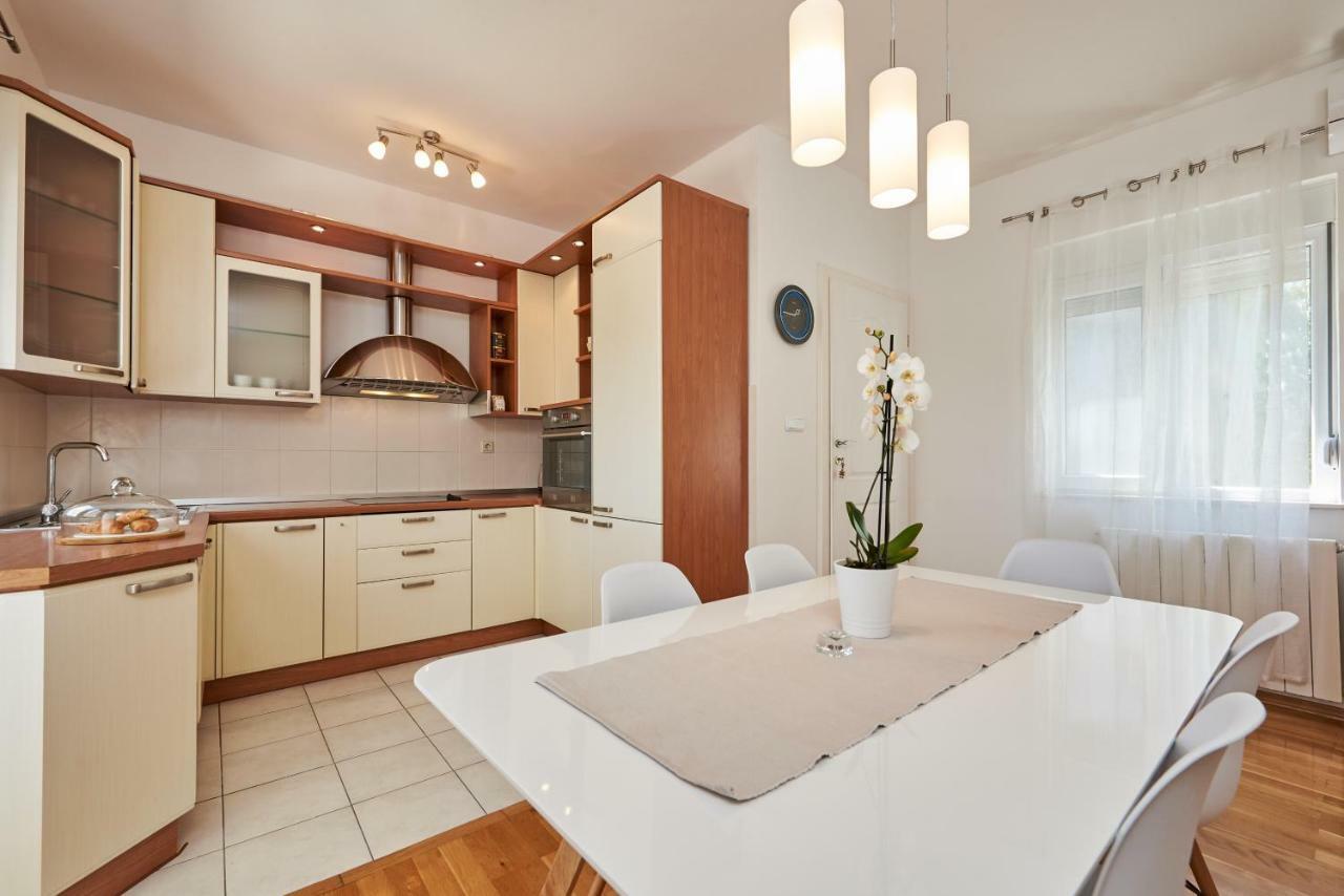 טרוגיר Apartmani Sara I Klara מראה חיצוני תמונה