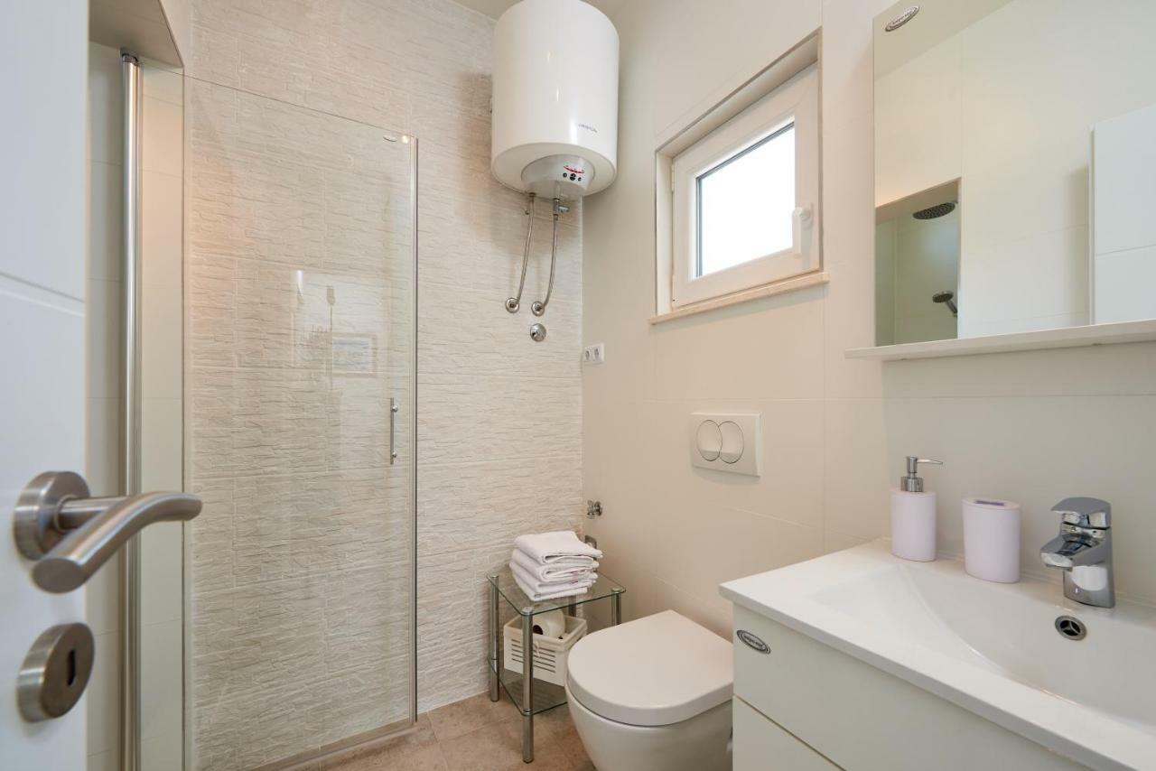 טרוגיר Apartmani Sara I Klara מראה חיצוני תמונה